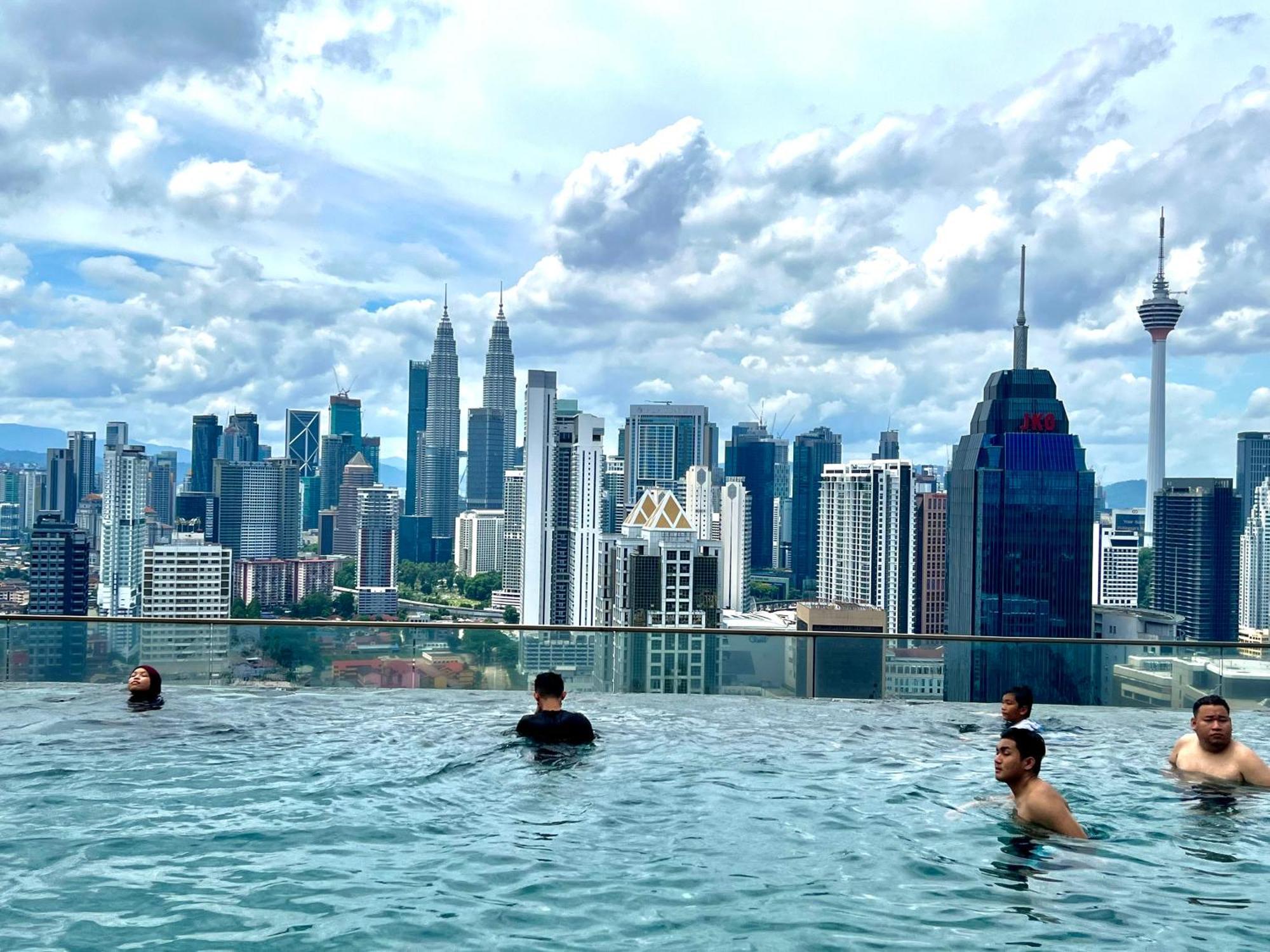 Regalia Service Suites Klcc Skypool كوالالمبور المظهر الخارجي الصورة