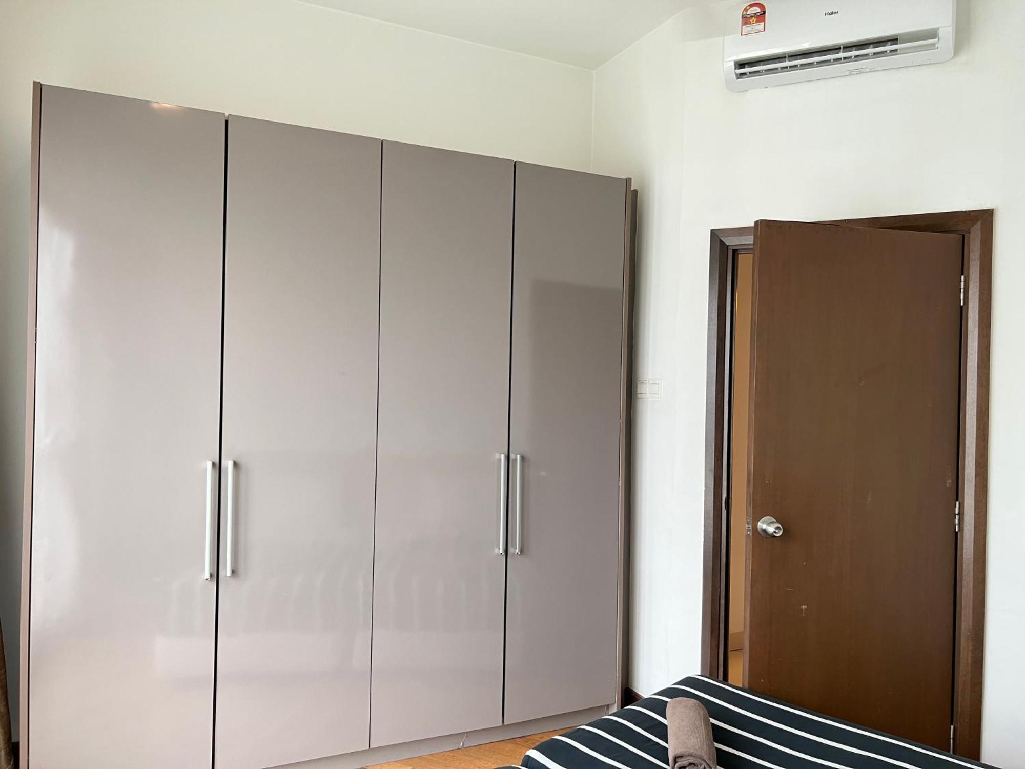 Regalia Service Suites Klcc Skypool كوالالمبور الغرفة الصورة