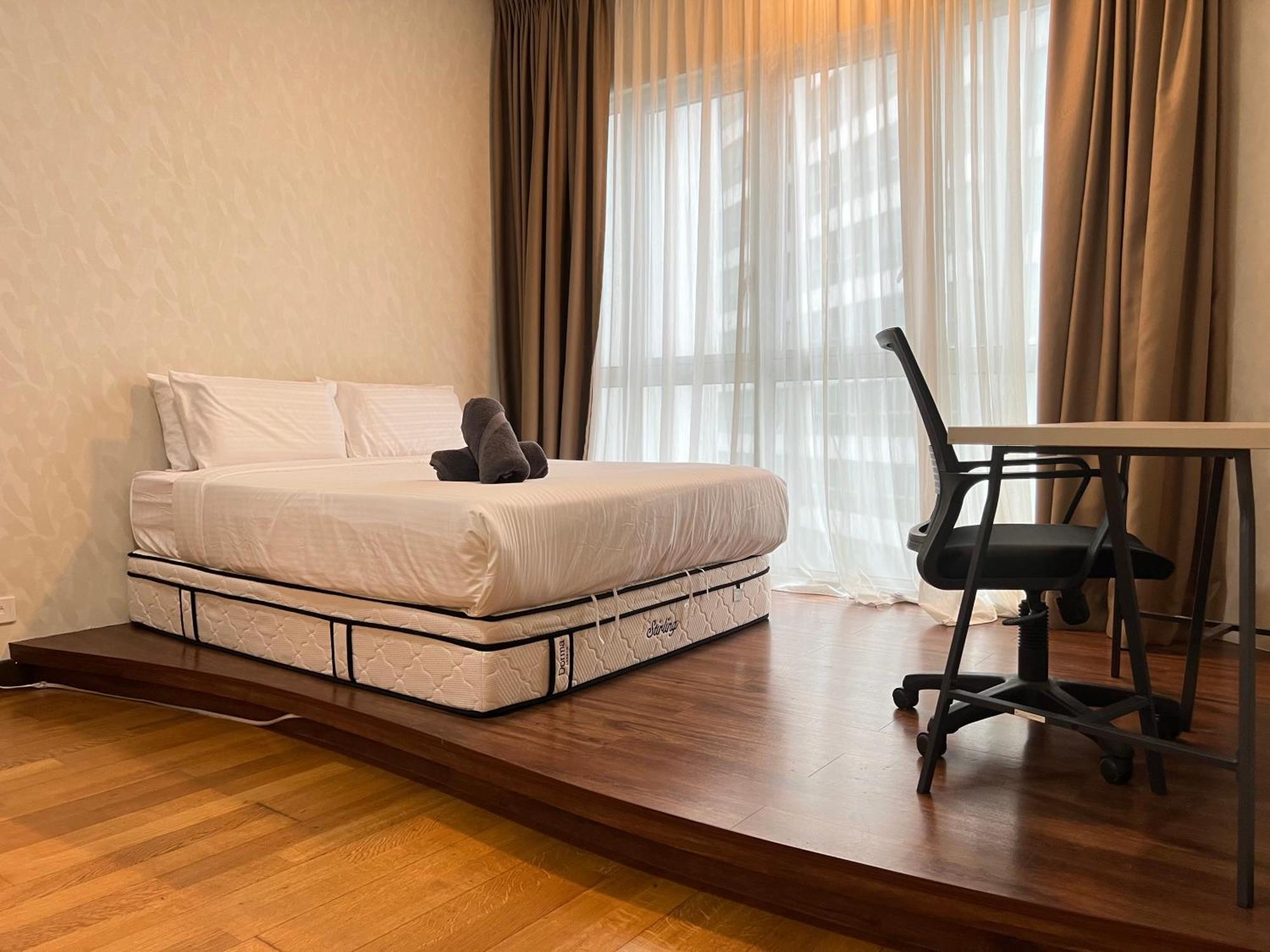 Regalia Service Suites Klcc Skypool كوالالمبور الغرفة الصورة